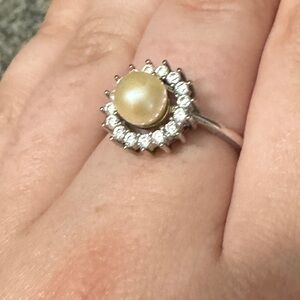 Sterling Silver CZ Vantel Pearls Ring Size 7